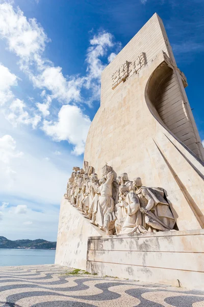 Monumento a los descubrimientos, lisbón, portugal — Foto de Stock