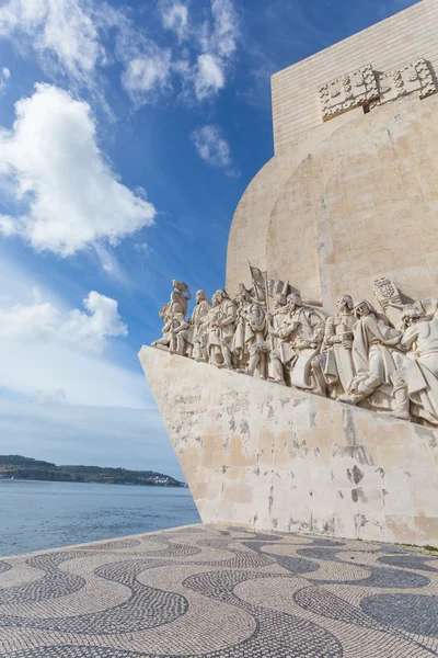 Monument över upptäckter, lisbon, portugal — Stockfoto