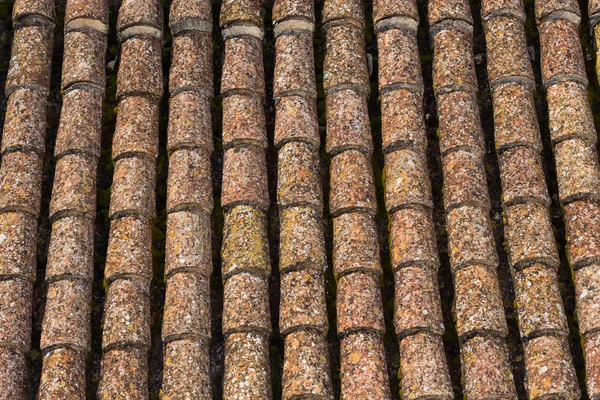 Fond de vieilles tuiles de toit — Photo