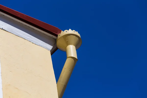 Rain gutters on old home — Stock Photo, Image