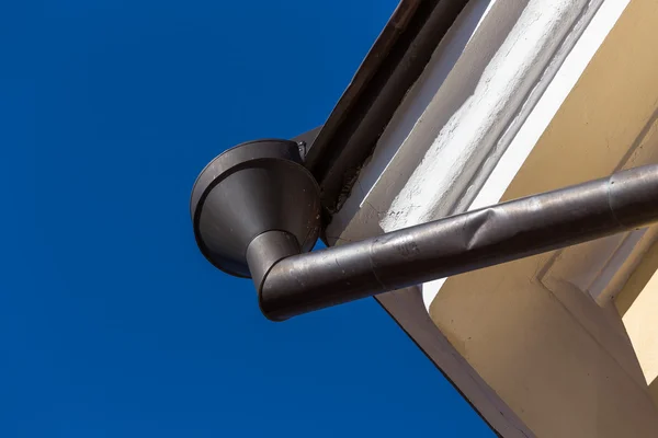 Rain gutters on old home — Stock Photo, Image