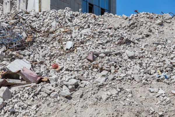 Demolished house before reconstruction — Stock Photo, Image