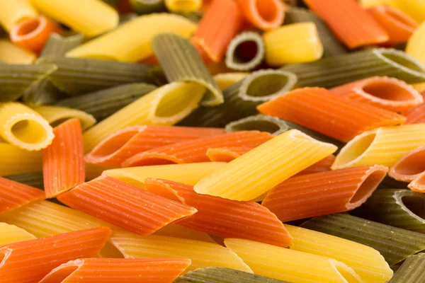 Macarrão penne três cores — Fotografia de Stock