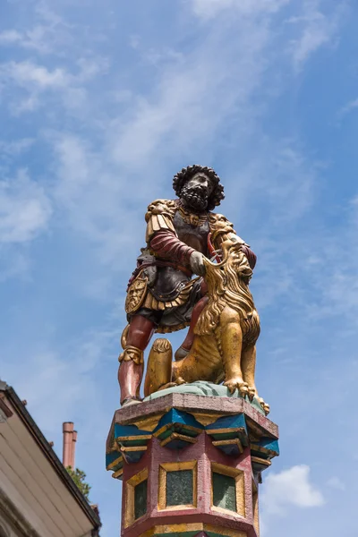 Estátua da Fonte de Sansão em Berna, Suíça — Fotografia de Stock