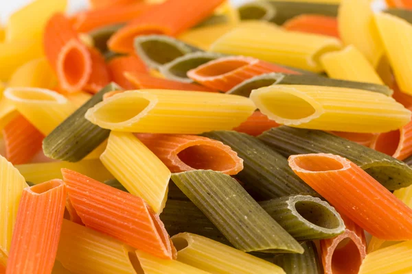 Pasta de penne de tres colores — Foto de Stock