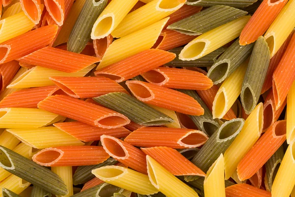 Macarrão penne três cores — Fotografia de Stock