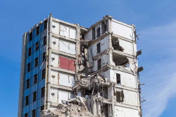 Casa demolida antes da reconstrução — Fotografia de Stock