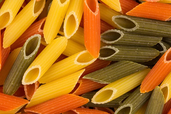 Pasta de penne de tres colores — Foto de Stock