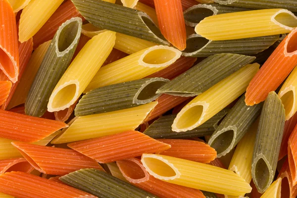 Pasta de penne de tres colores — Foto de Stock