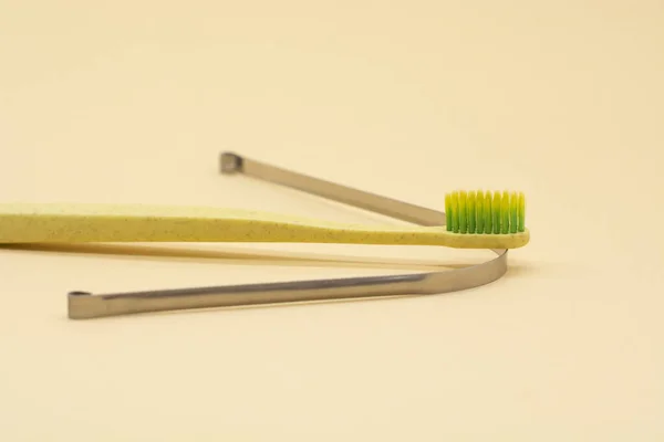 Raspador Metal Escova Limpeza Língua Uma Escova Dentes Higiene Cavidade — Fotografia de Stock