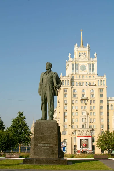 Moscou Rússia Julho 2021 Monumento Poeta Soviético Vladimir Mayakovsky Praça — Fotografia de Stock