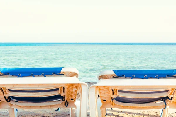 Vista Playa Con Sombrillas Palmeras Hurgada Egipto — Foto de Stock