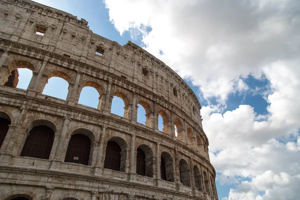 Blick auf das alte Kolosseum — Stockfoto