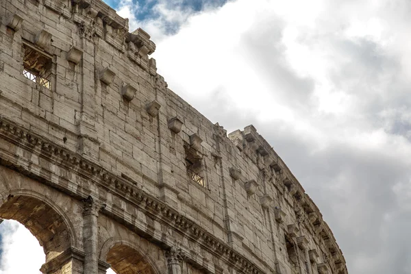 Vista detalhada do Coliseu — Fotografia de Stock