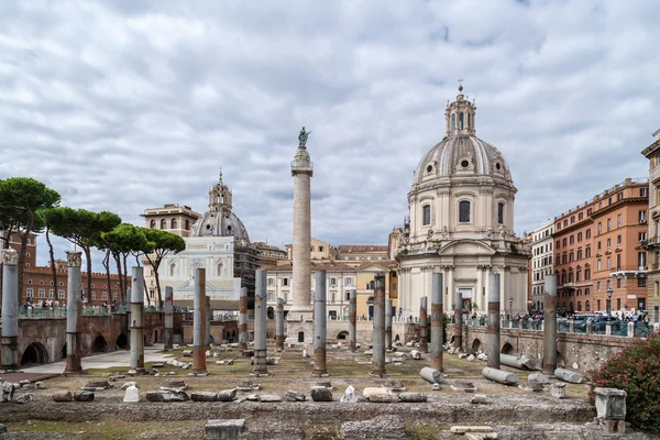 Rome weergave met Forum ruïnes — Stockfoto