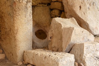 Kapıları ve pencereleri Hagar Qim ve Mnajdra tapınaklar
