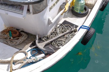 Balıkçı limanı deniz araçları ile
