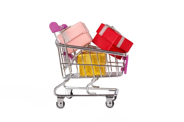 Geschenkdozen in trolley Shopping Card — Stockfoto