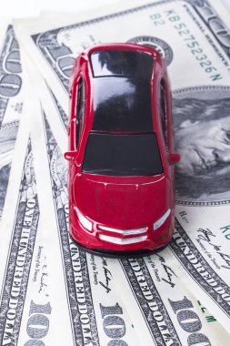 Oyuncak araba Doları banknot güvertede