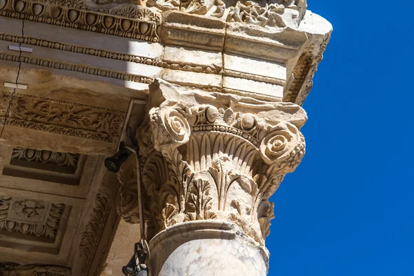 Celsus bibliotek i Efesos — Stockfoto