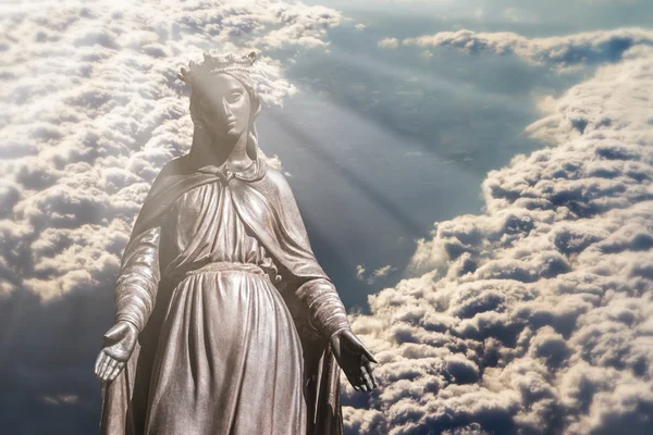 Virgin Mary in Clouds — Stock Photo, Image