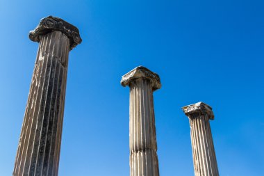 Antik kent sütunlarının