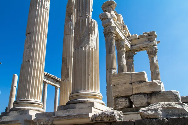 Temple de Trajan à Pergame — Photo