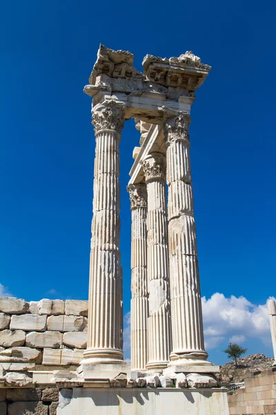 Traianus templom, a Pergamon — Stock Fotó