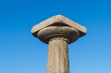 Athena şablonunun harap sütunlar