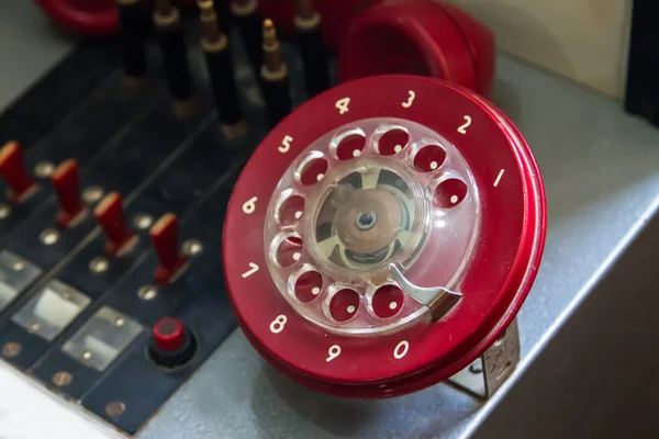 Červený rotační telefon — Stock fotografie