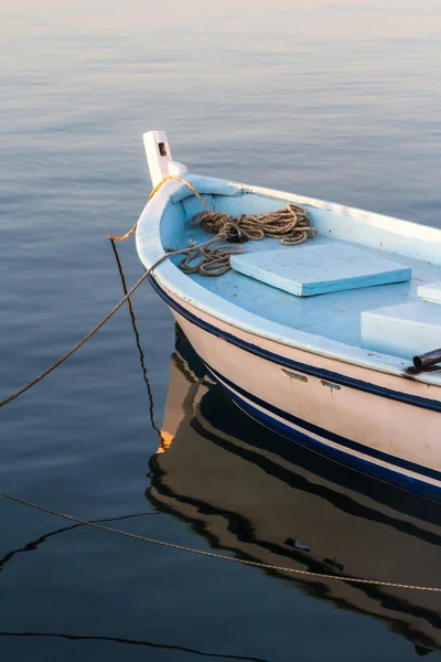 Small Boat on Sea — Stock Photo, Image