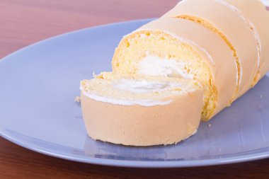 Dilimlenmiş muz lezzetli pasta