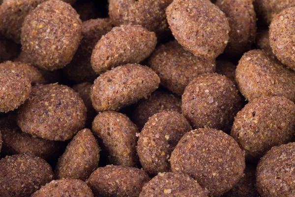 Köpek maması veya muamele etmek