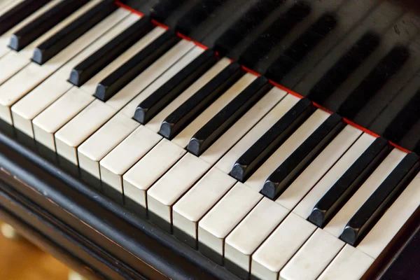 Black Piano with White Keys — Stock Photo, Image