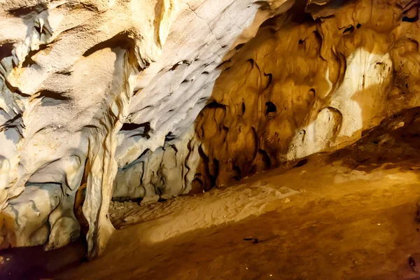 Вид на пещеру — стоковое фото