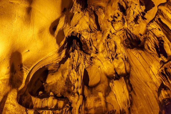 Скрытая пещера в Алании — стоковое фото