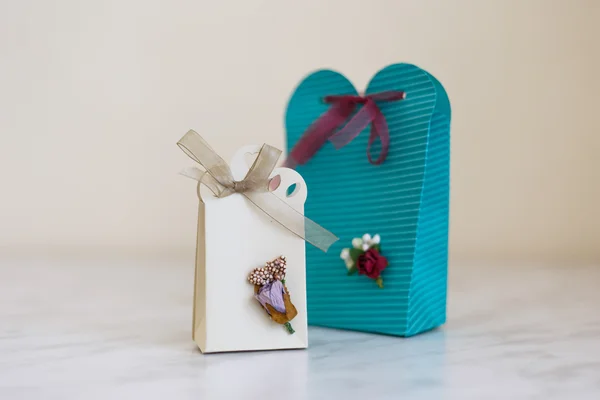 손으로 만들어진된 선물 상자 — 스톡 사진