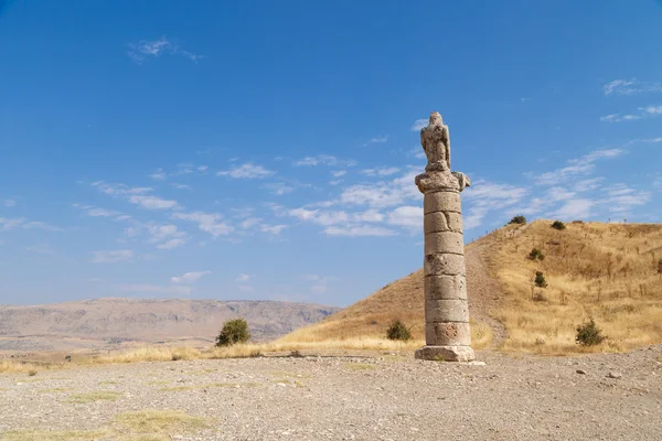 Karakuş Tümülüsü Nemrut Milli Parkı'nda — Stok fotoğraf