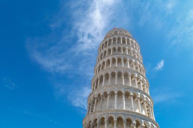 Pisa Kulesi görünümü