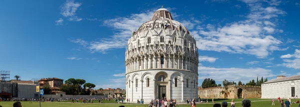 Pisa Baptisery görünümü — Stok fotoğraf