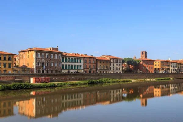 Pisa Şehir Manzaralı