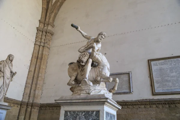 Exibição de escultura de granito — Fotografia de Stock