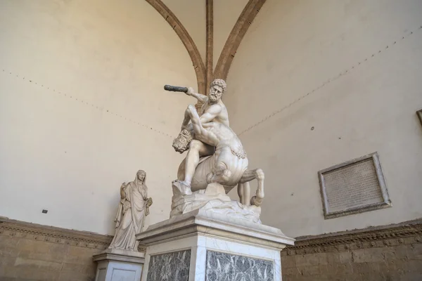 Exibição de escultura de granito — Fotografia de Stock