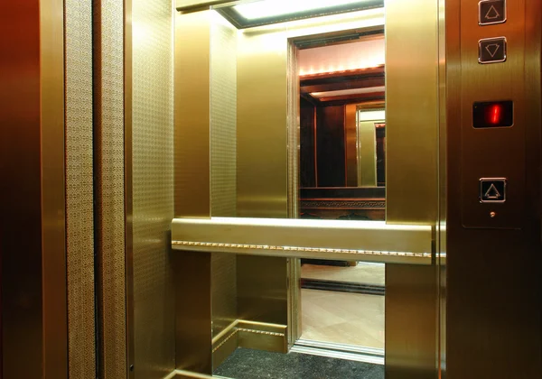 Passenger elevator cabin — Stock Photo, Image