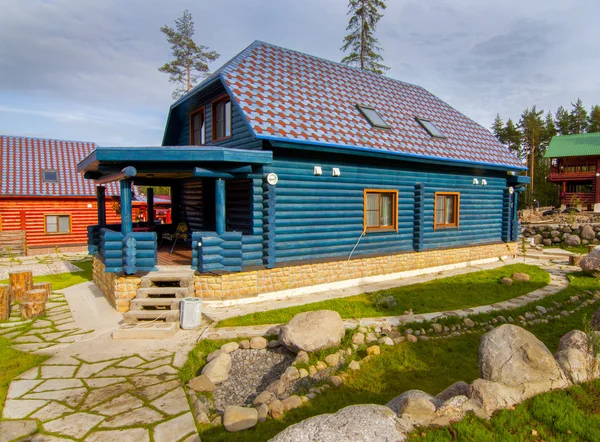 Maison en bois dans le village — Photo