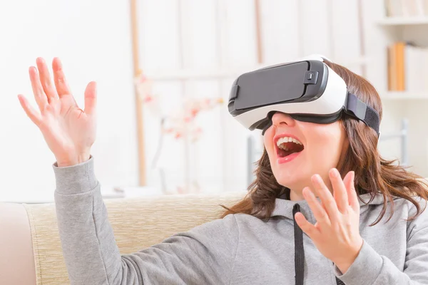 Virtual reality headset — Stock Photo, Image