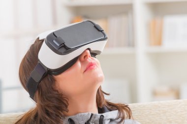 sanal gerçeklik kulaklığı