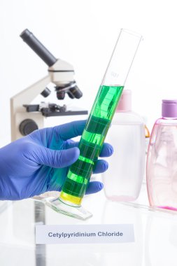 Kozmetik zararlı katkı maddeleri