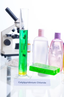 Kozmetik zararlı katkı maddeleri