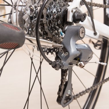 El ayarlama Arka deitirici 